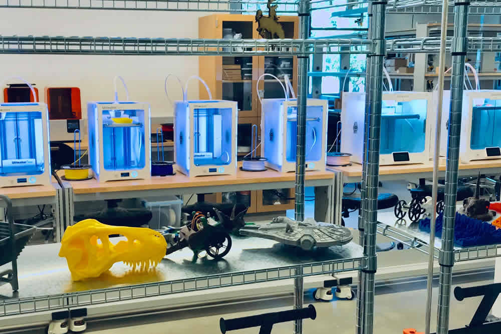 photograph of 3D printers in Engineering